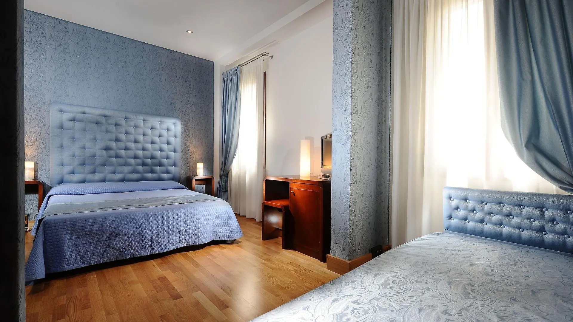 Hotel Abbazia Venice