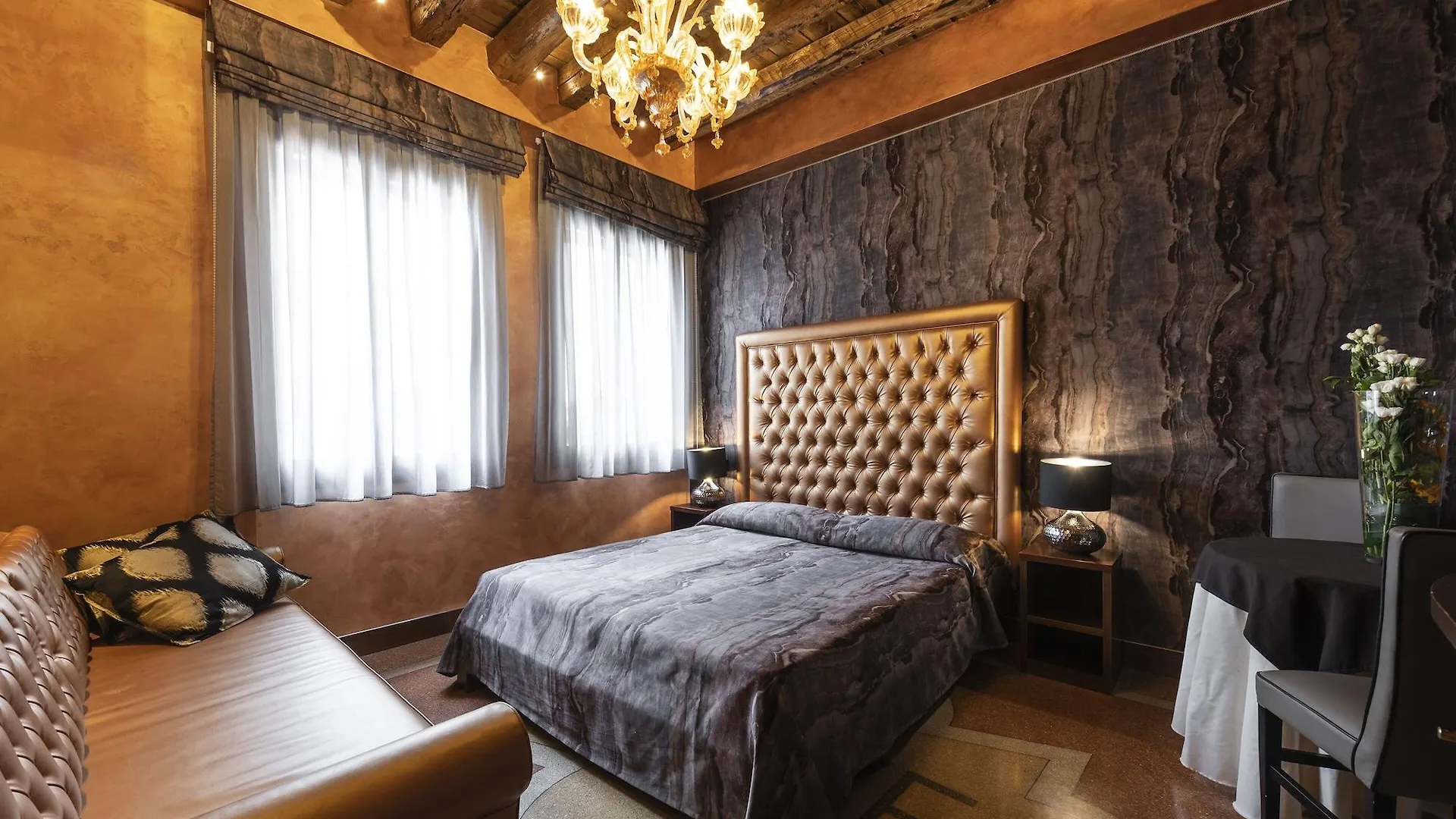 Hotel Abbazia Venice 3*,  Italy