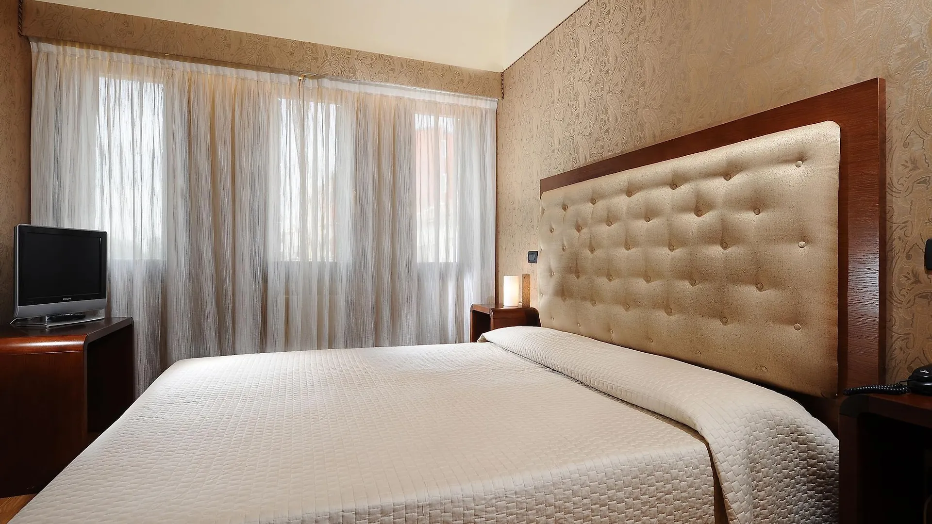 ***  Hotel Abbazia Venice Italy