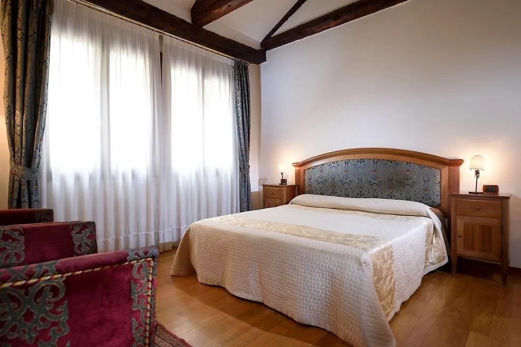 Hotel Abbazia Venice 3*,  Italy